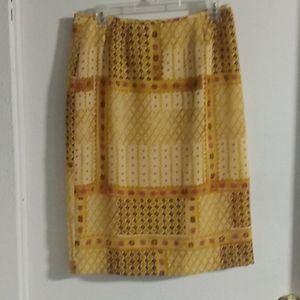 Ladies Le Suit  geometrical skirt size 10
